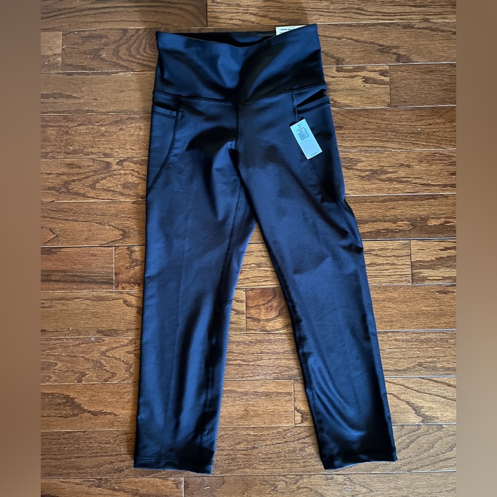 Old Navy Black Powersoft High-Rise Cropped Leggings Go-Dry